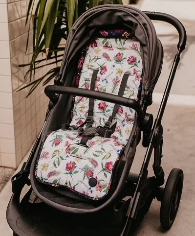OiOi Reversible Pram Liner Botanical - Image 2