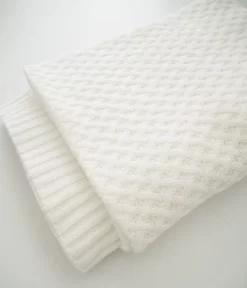 Snuggle Hunny Kids Diamond Knit Baby Blanket White