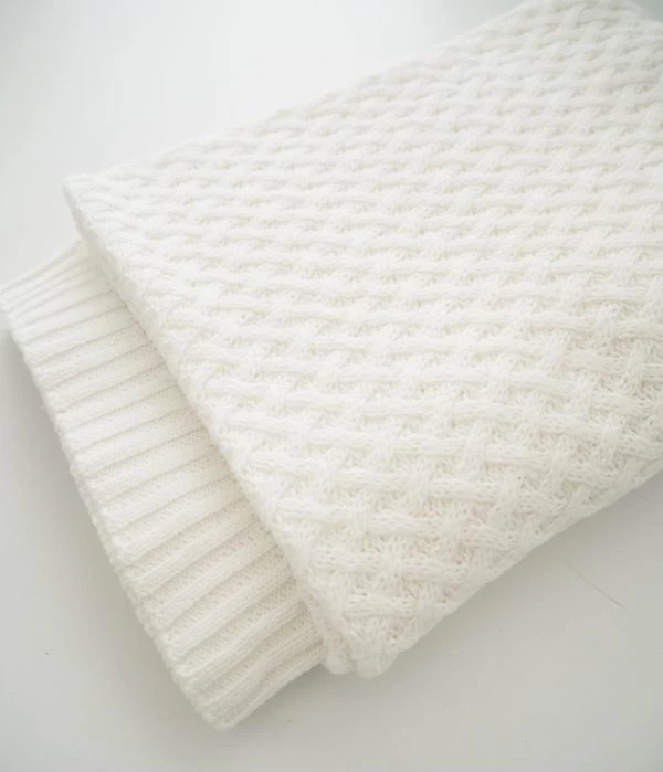 Snuggle Hunny Kids Diamond Knit Baby Blanket White